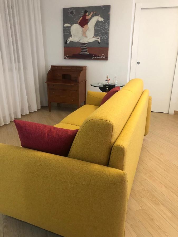 דירות מטרה Sul Teatro מראה חיצוני תמונה